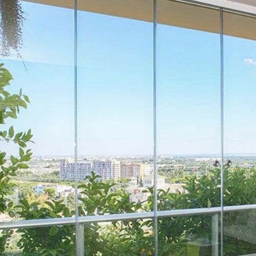 Cam Balkon